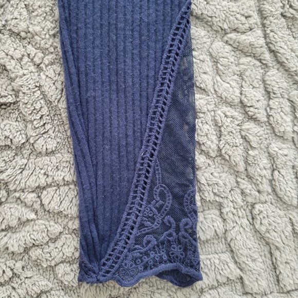 NWT Francesca's Breena Lace Sleeve Dress - Size Medium - Picture 7 of 10